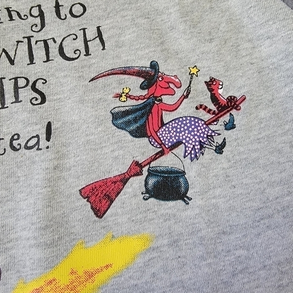 Room On The Broom Halloween Long-Sleeve Top NWT - Picture 8 of 11